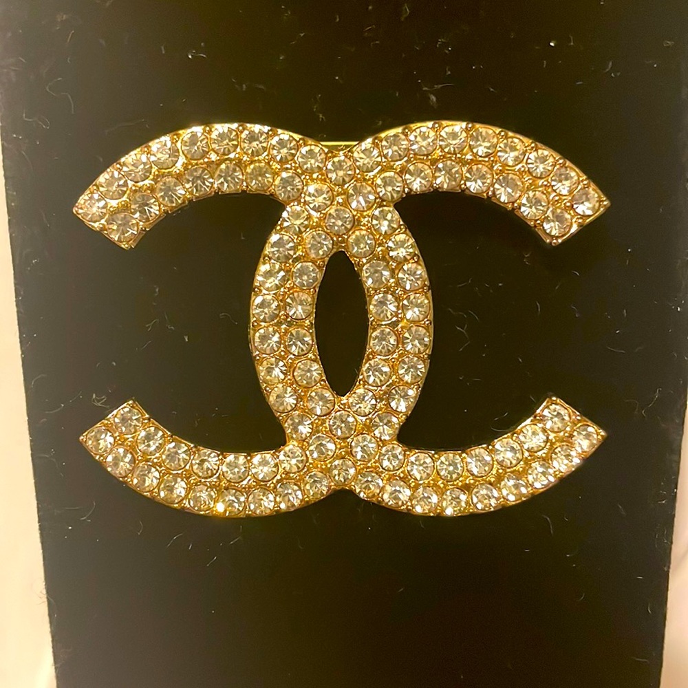Double C rhinestone brooch